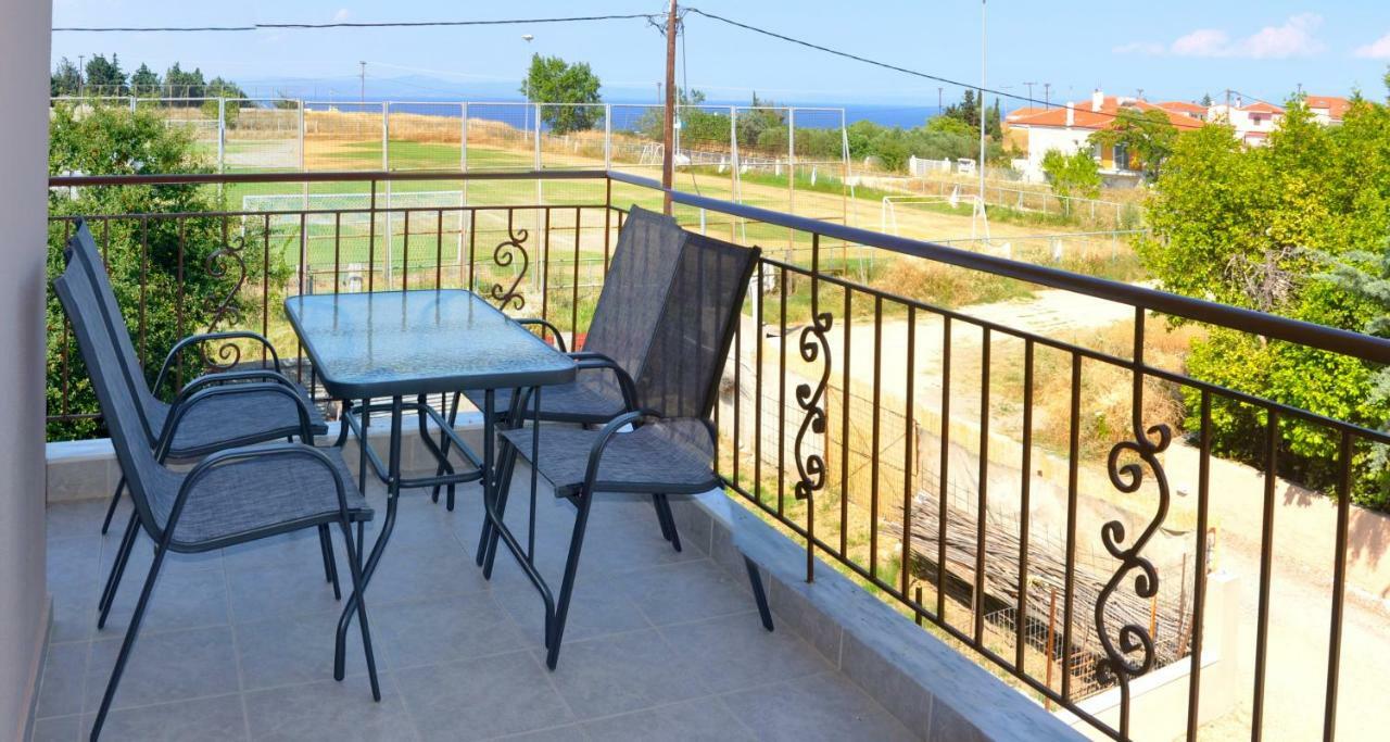 Villa Houses Nikolaos à Áfitos Extérieur photo